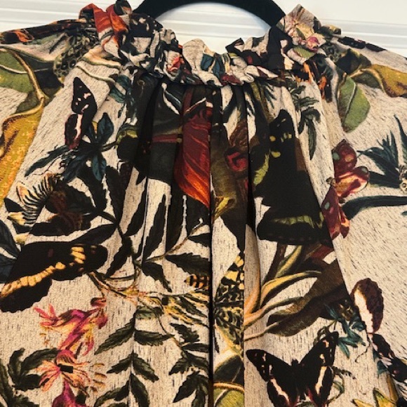 H&M Dress Butterflies Tan Burgundy Orange Floral Ruffled Neck Gathers Sz 8 - Picture 5 of 12